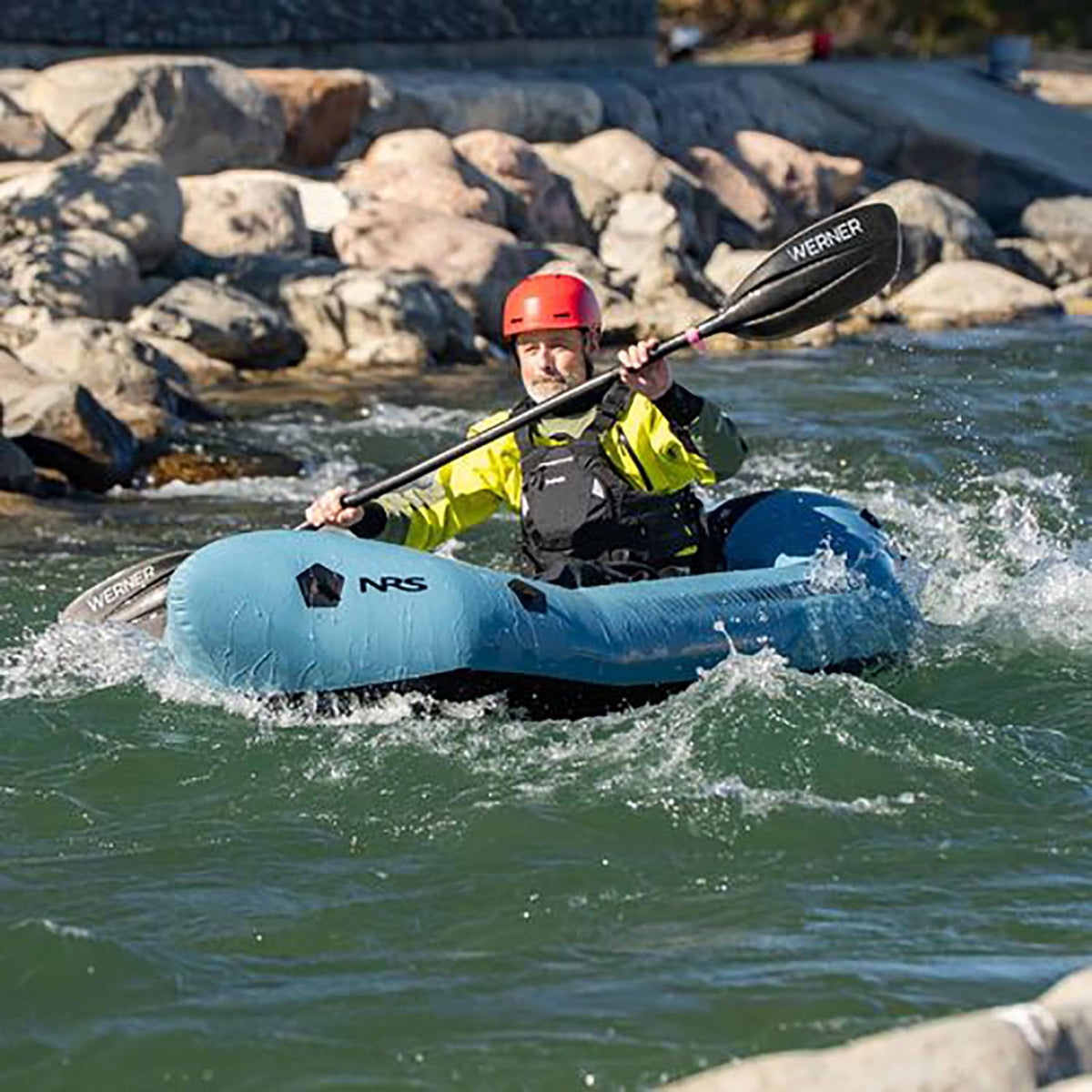 PEAKFLOW 1–3 Rider Boat Towable Tube with Nylon Cover